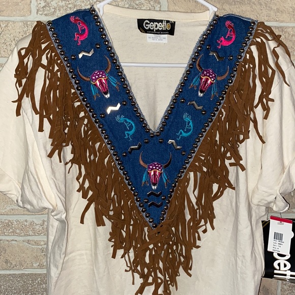 ✅Gepetto V Neck Vintage Tee - Picture 2 of 8